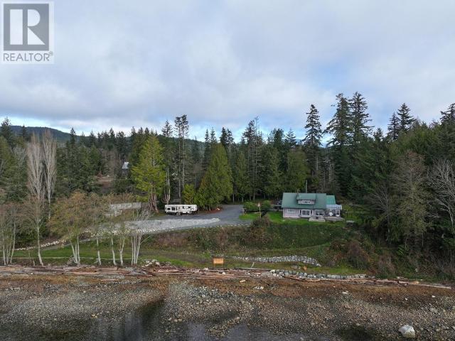 8317 HIGHWAY 101, Powell River