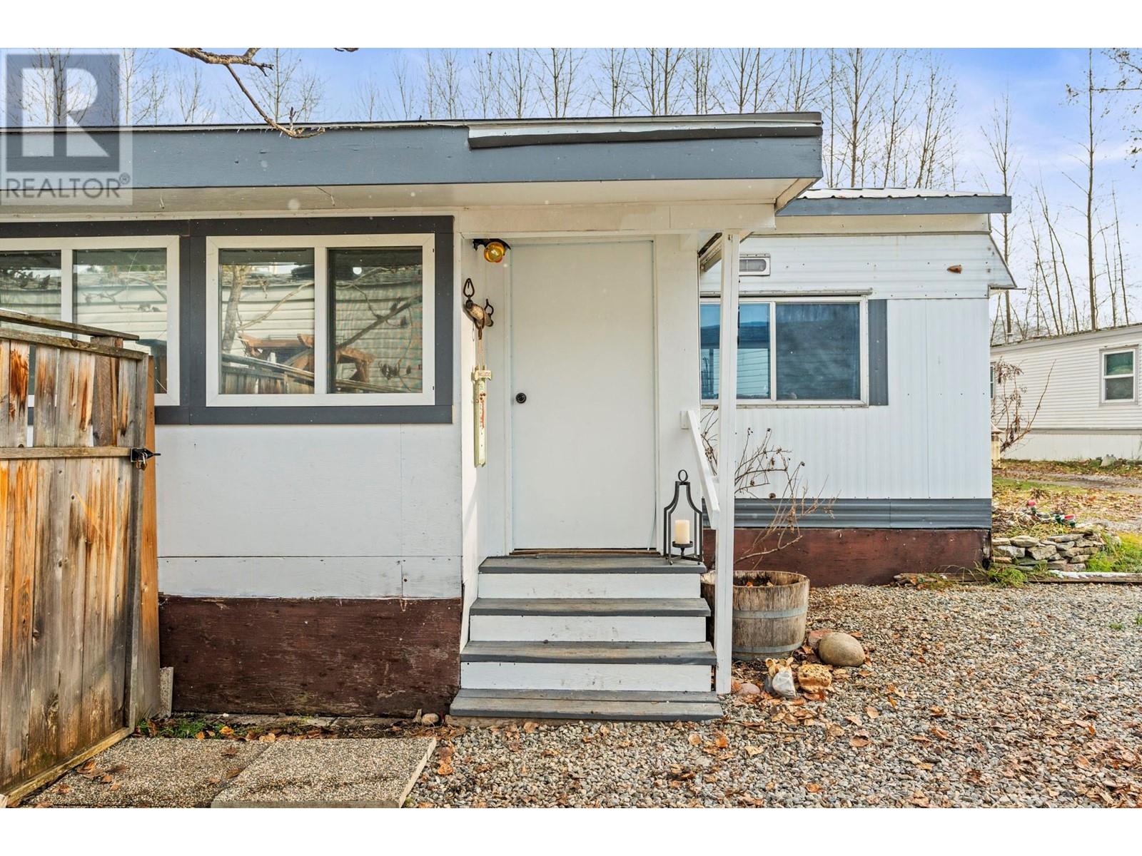 15 5080 20 Avenue Northeast, Salmon Arm