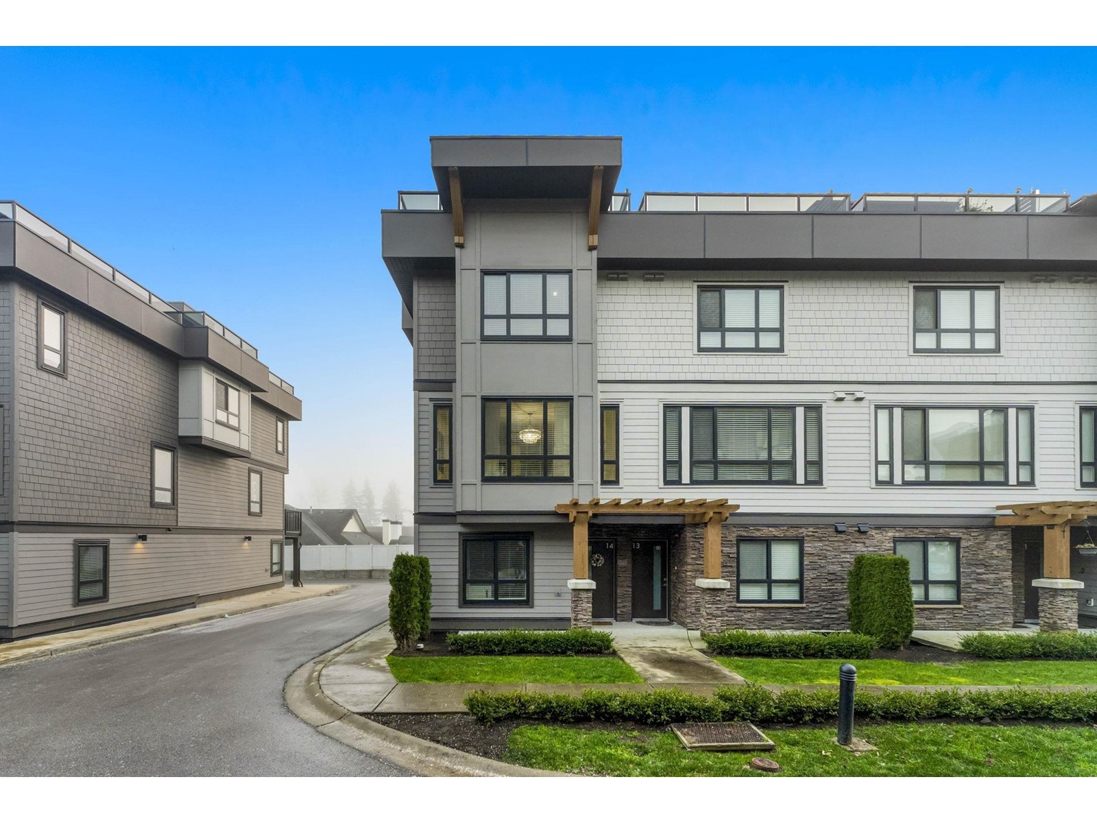 14 19670 55A AVENUE, Langley real estate listing for sale