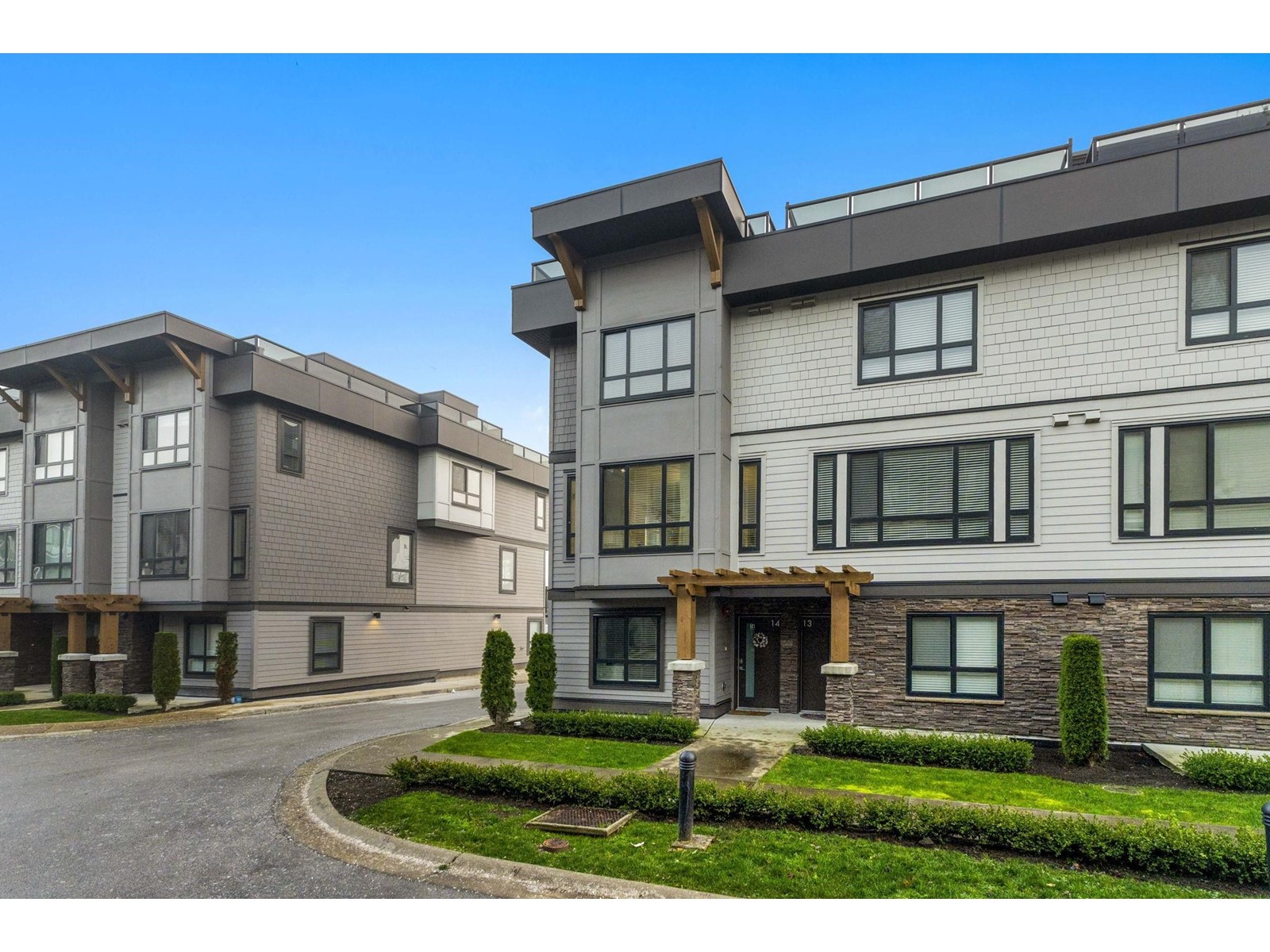 14 19670 55A AVENUE, Langley real estate listing R2948831