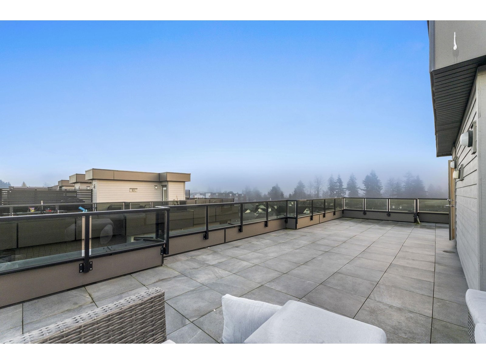 14 19670 55A AVENUE, Langley real estate listing R2948831