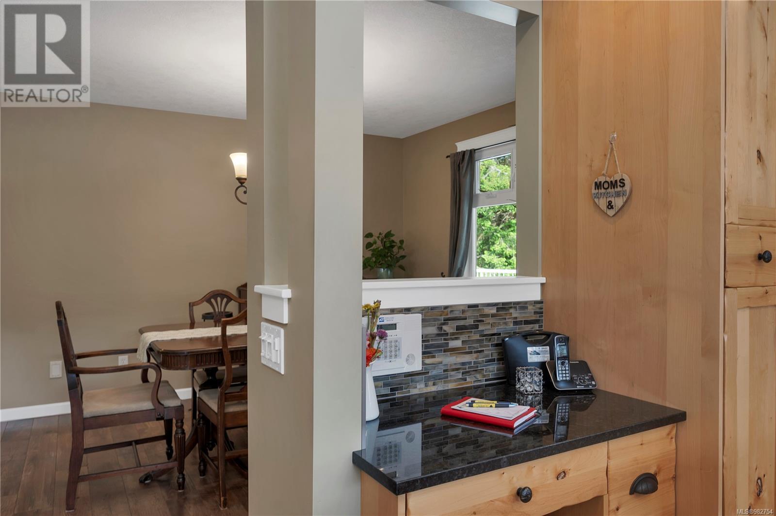 740 Nicholls Rd, Campbell River real estate listing 982754