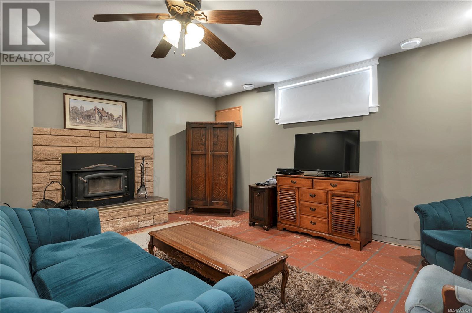 740 Nicholls Rd, Campbell River real estate listing 982754