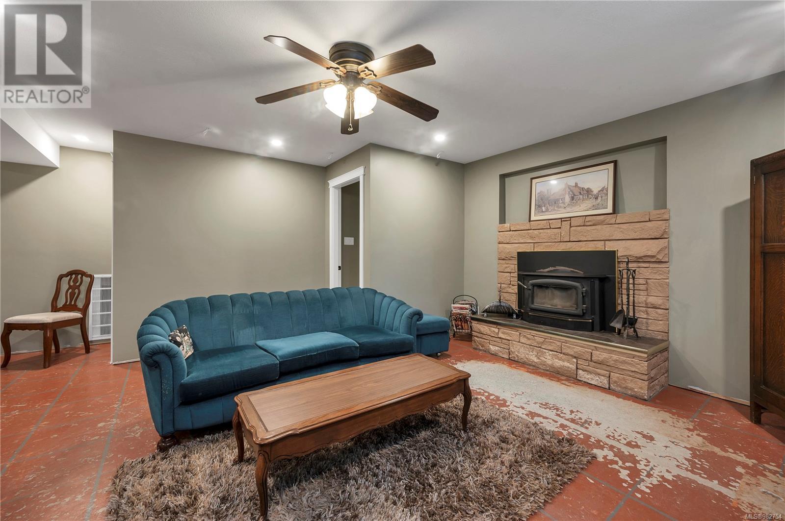 740 Nicholls Rd, Campbell River real estate listing 982754