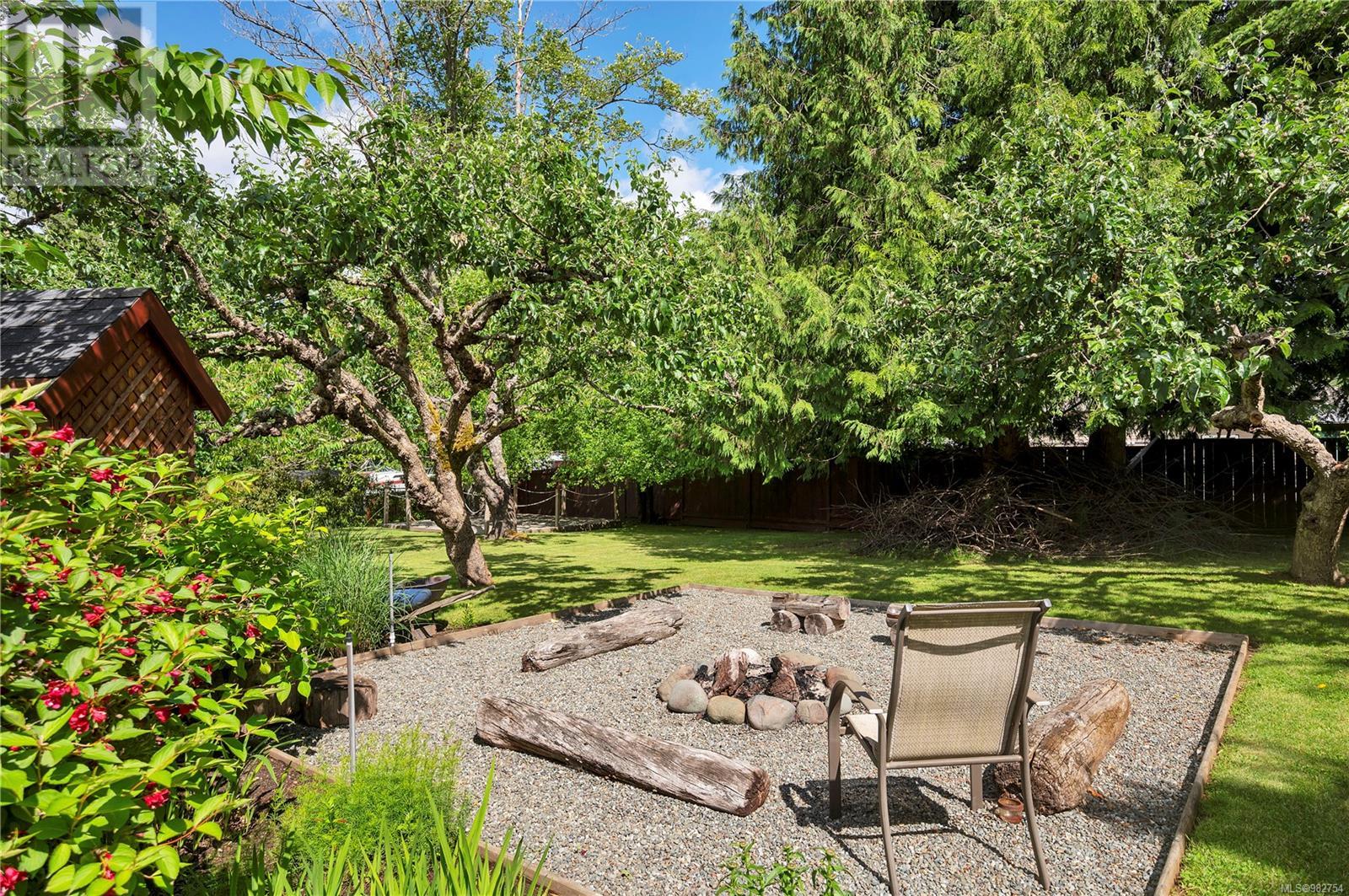740 Nicholls Rd, Campbell River real estate listing 982754