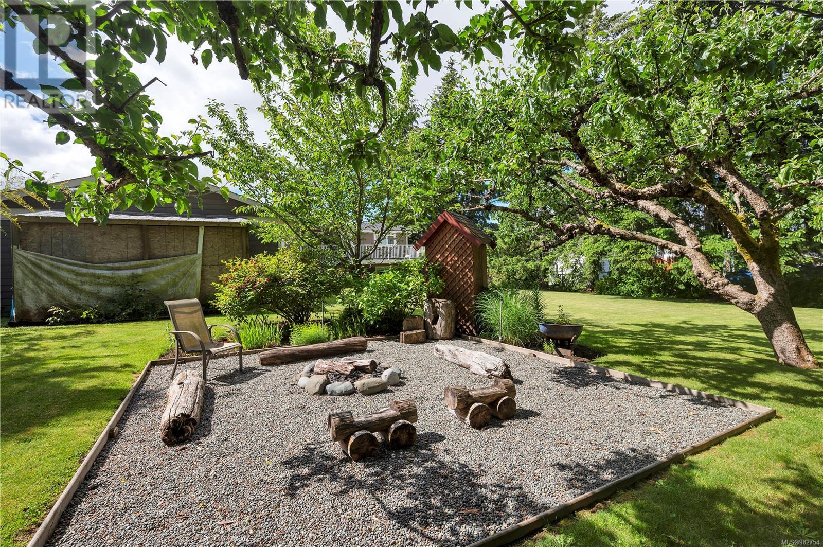 740 Nicholls Rd, Campbell River real estate listing 982754