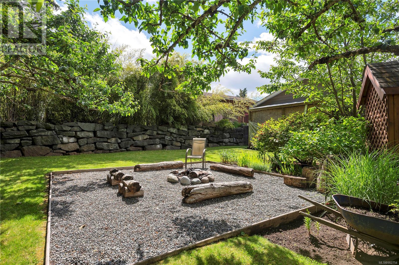 740 Nicholls Rd, Campbell River real estate listing 982754