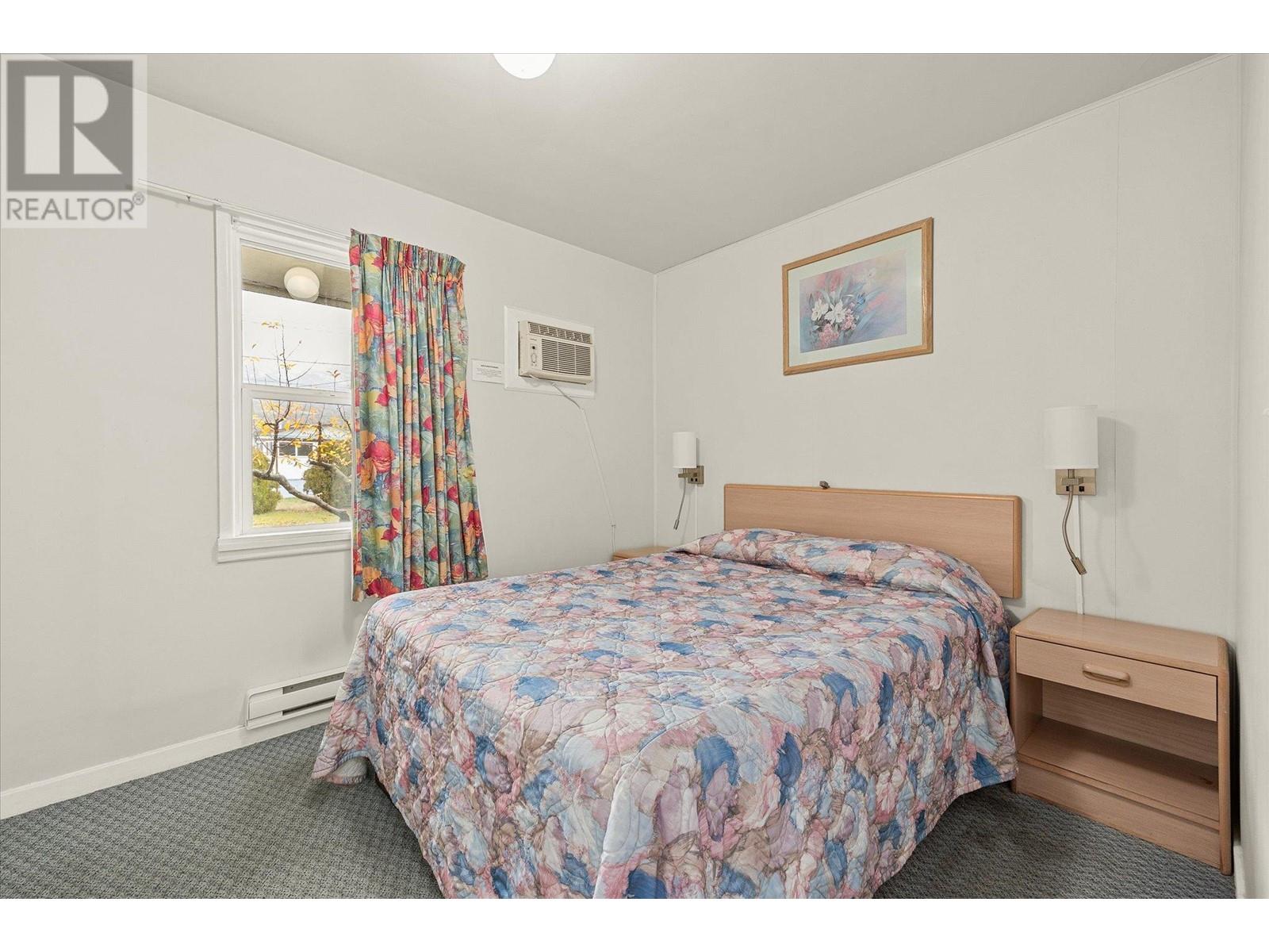 7414 97 Street, Osoyoos
