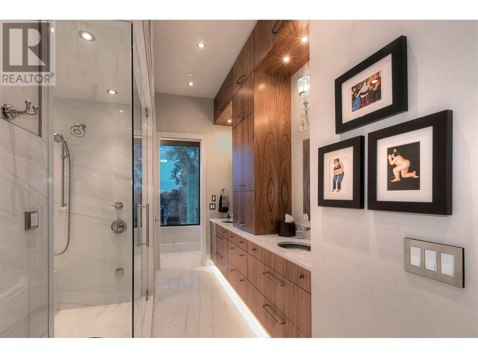 301 2245 Abbott Street, Kelowna