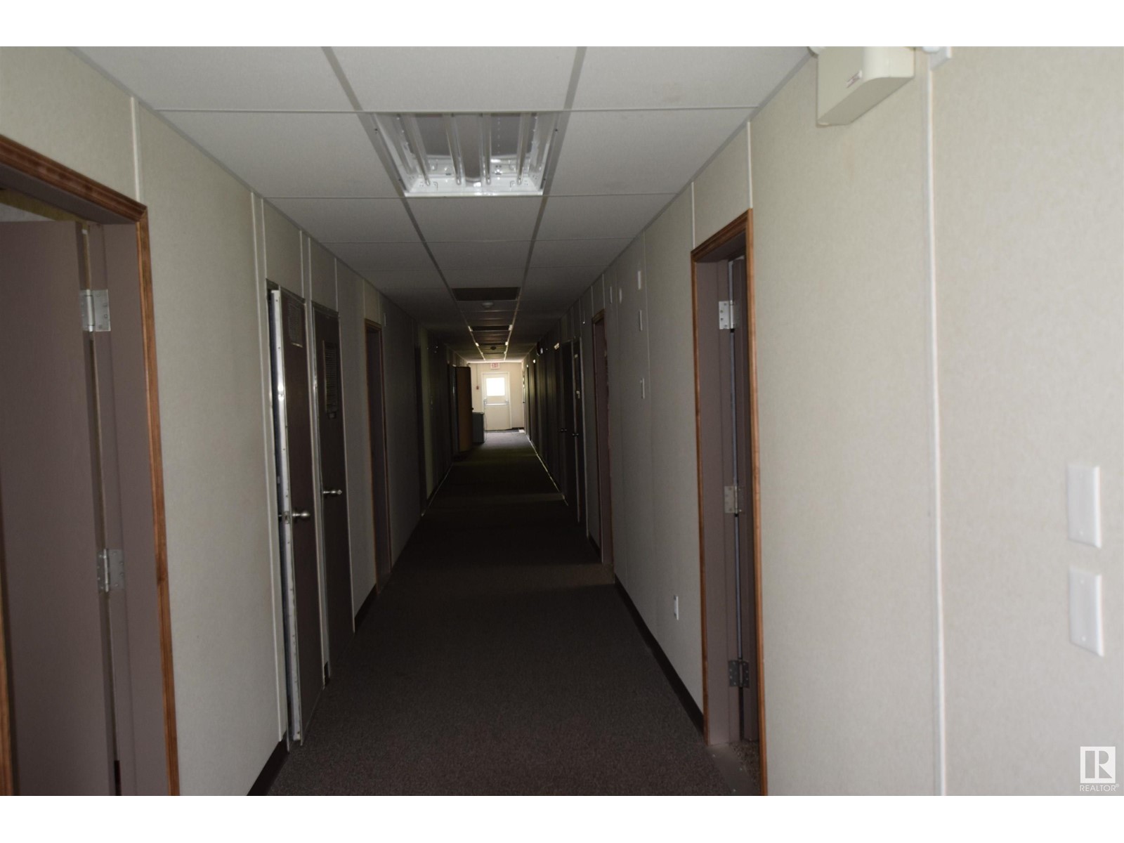 455 INDUSTRIAL DR N - 15