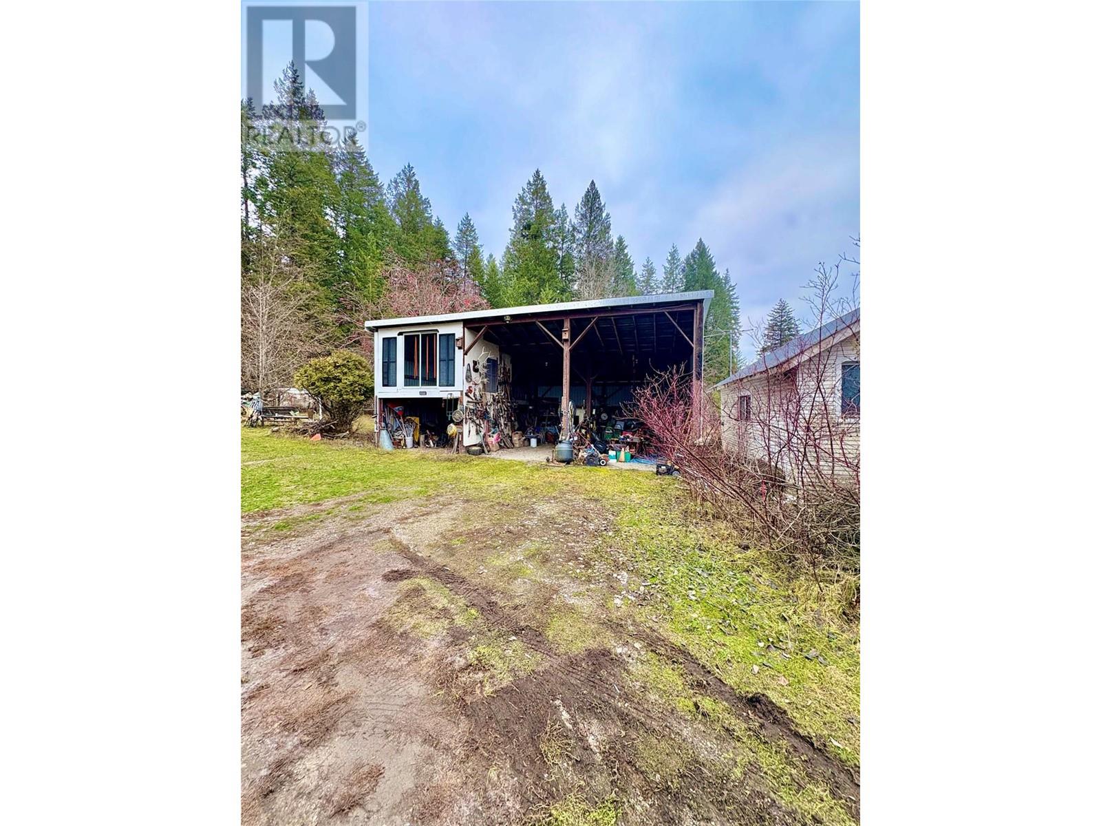 340 Highway 21 Highway, Creston