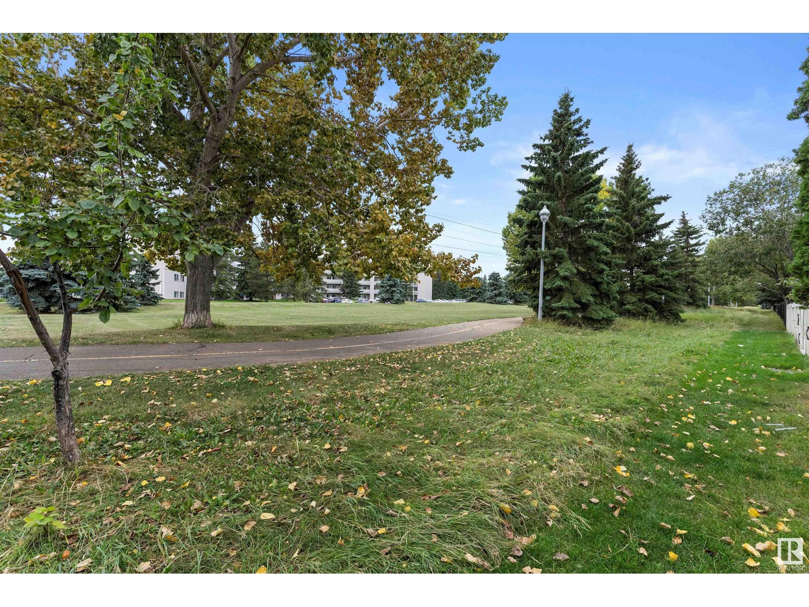 3016 108 ST NW, Edmonton