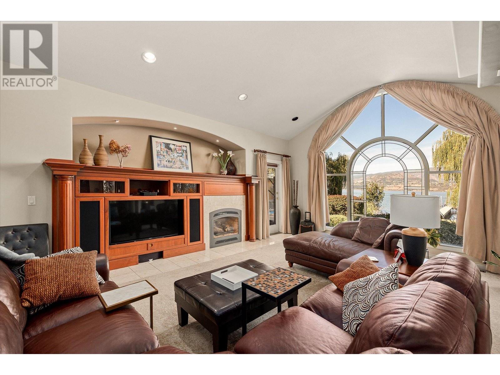  4382 Hobson Road, Kelowna