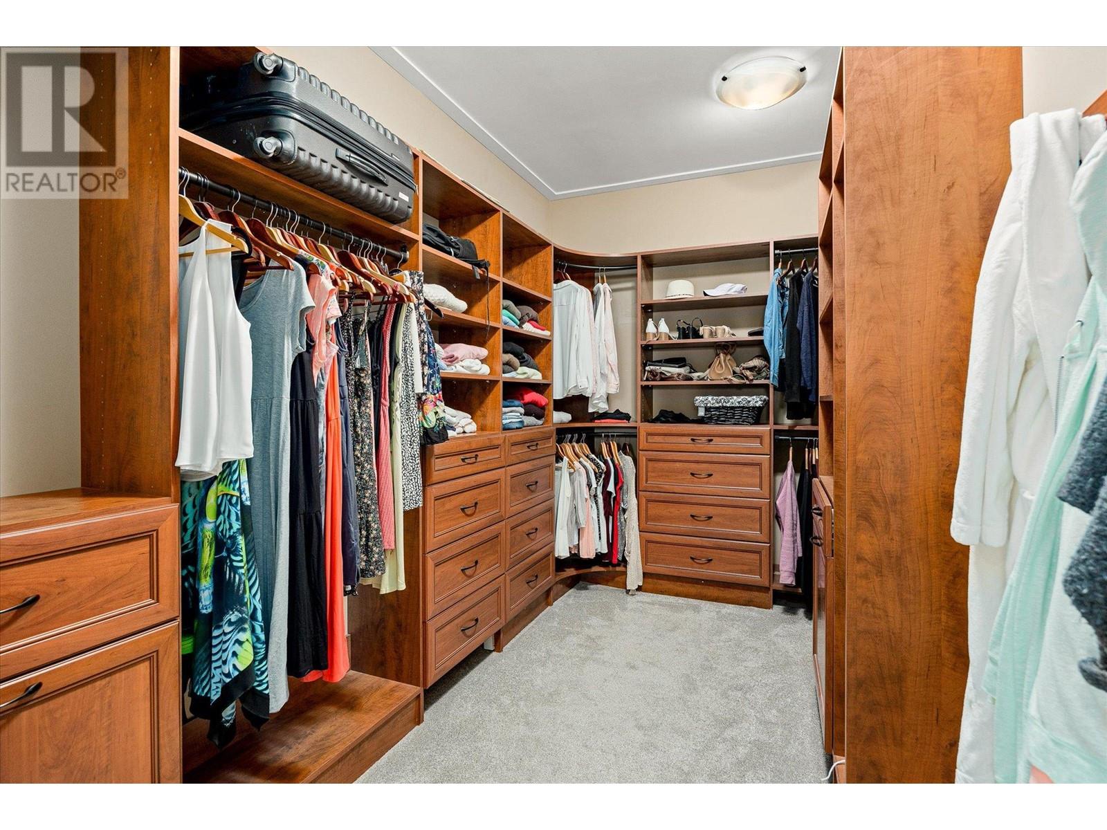  4382 Hobson Road, Kelowna