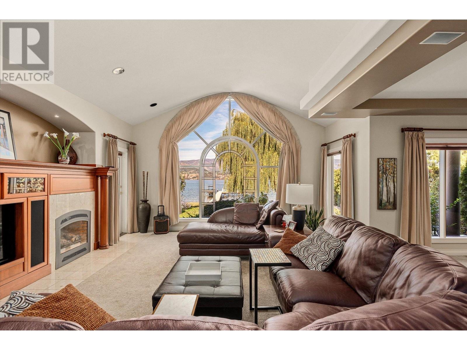  4382 Hobson Road, Kelowna