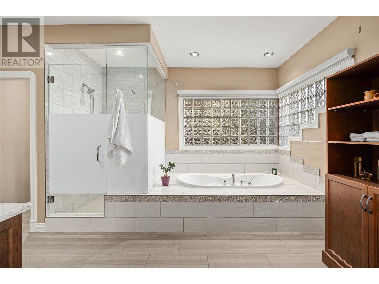  4382 Hobson Road, Kelowna