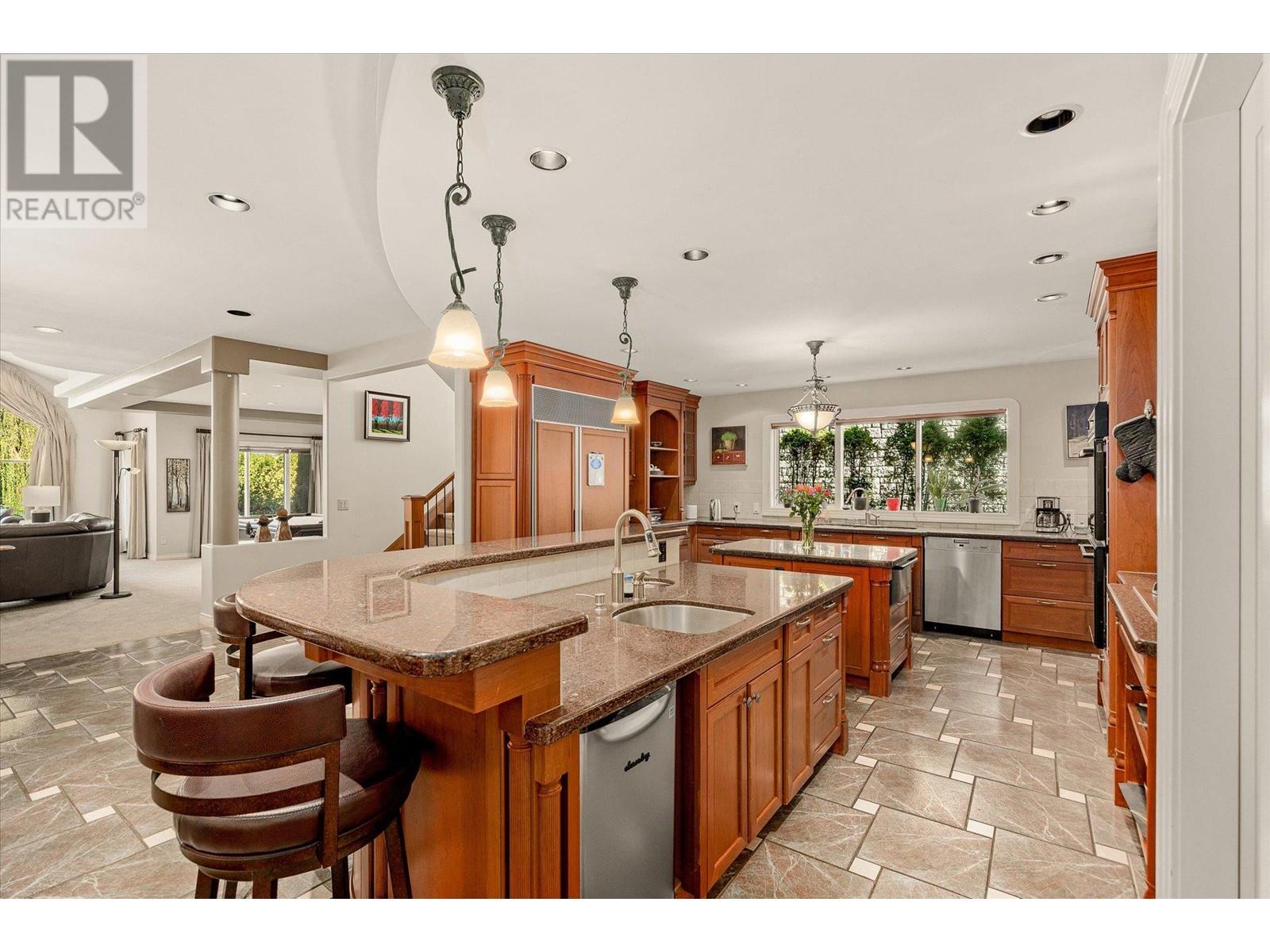  4382 Hobson Road, Kelowna