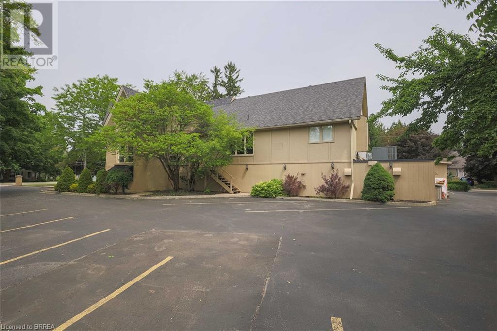 Photo 6 of 646 Mount Pleasant Road, Mount Pleasant ON