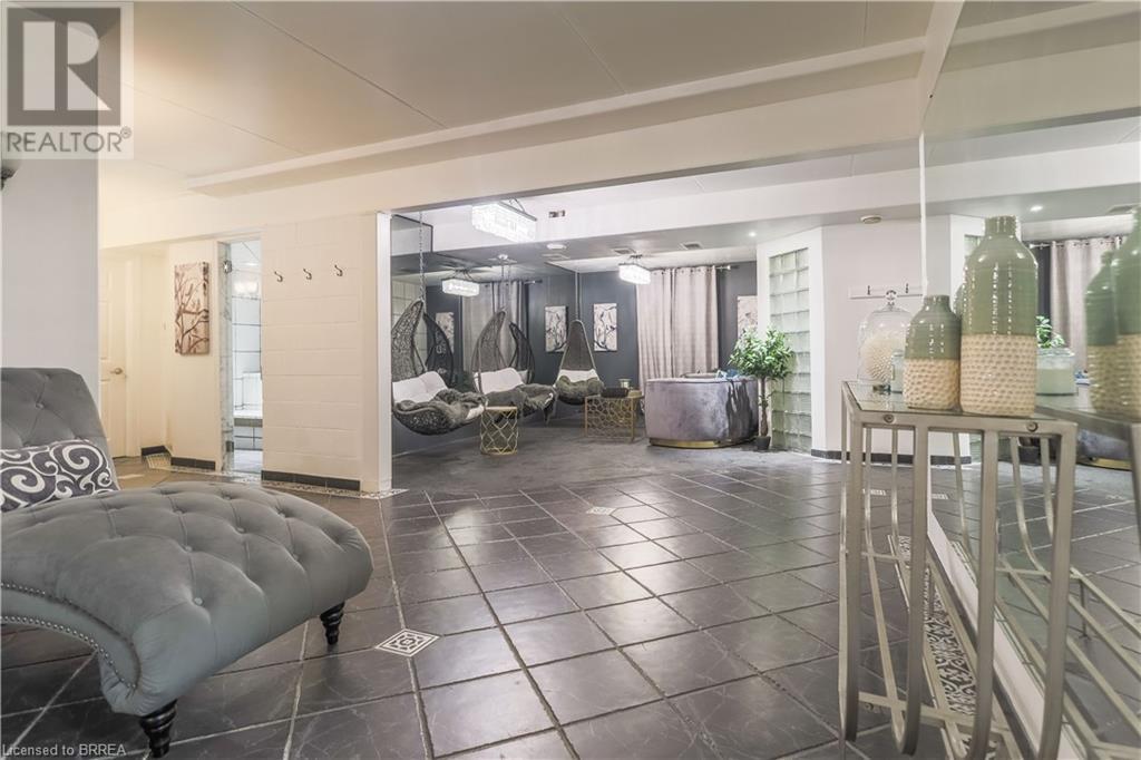Photo 37 of 646 Mount Pleasant Road, Mount Pleasant ON