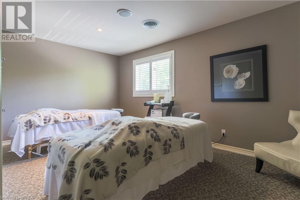 Photo 29 of 646 Mount Pleasant Road, Mount Pleasant ON