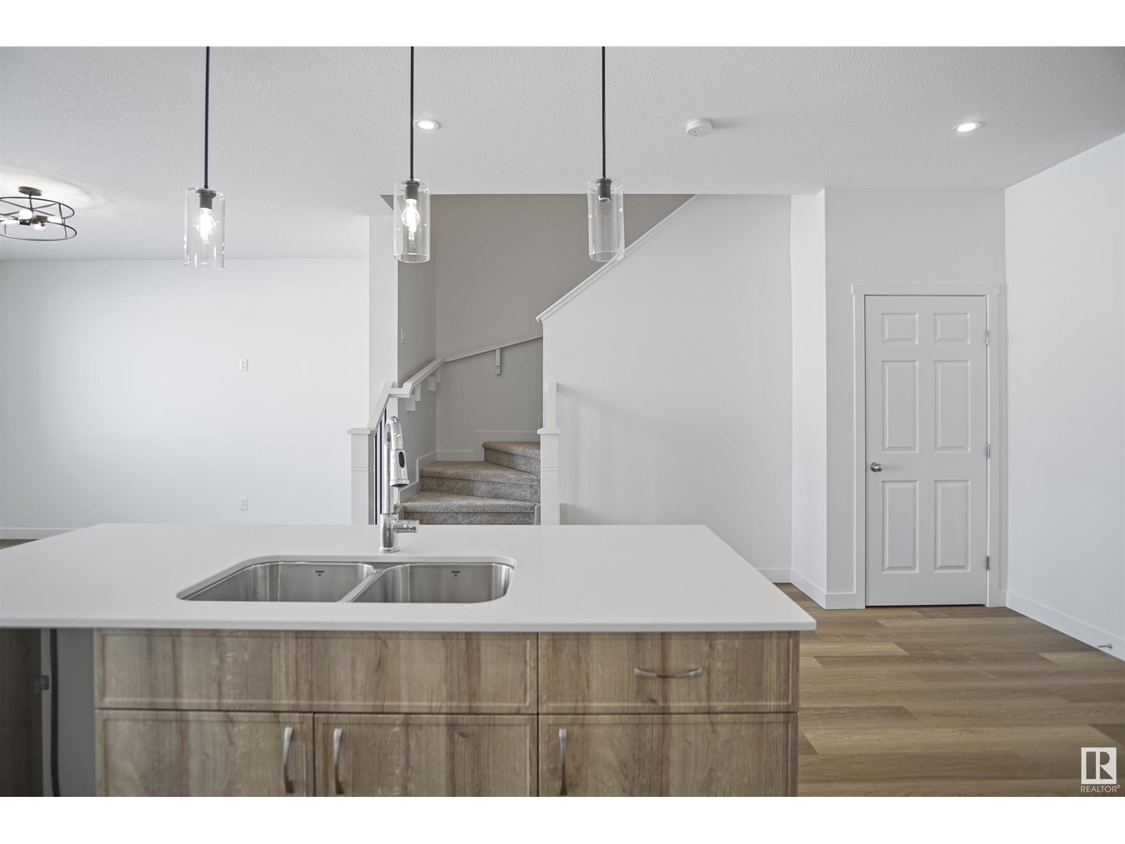 4668 177 AV NW, Edmonton