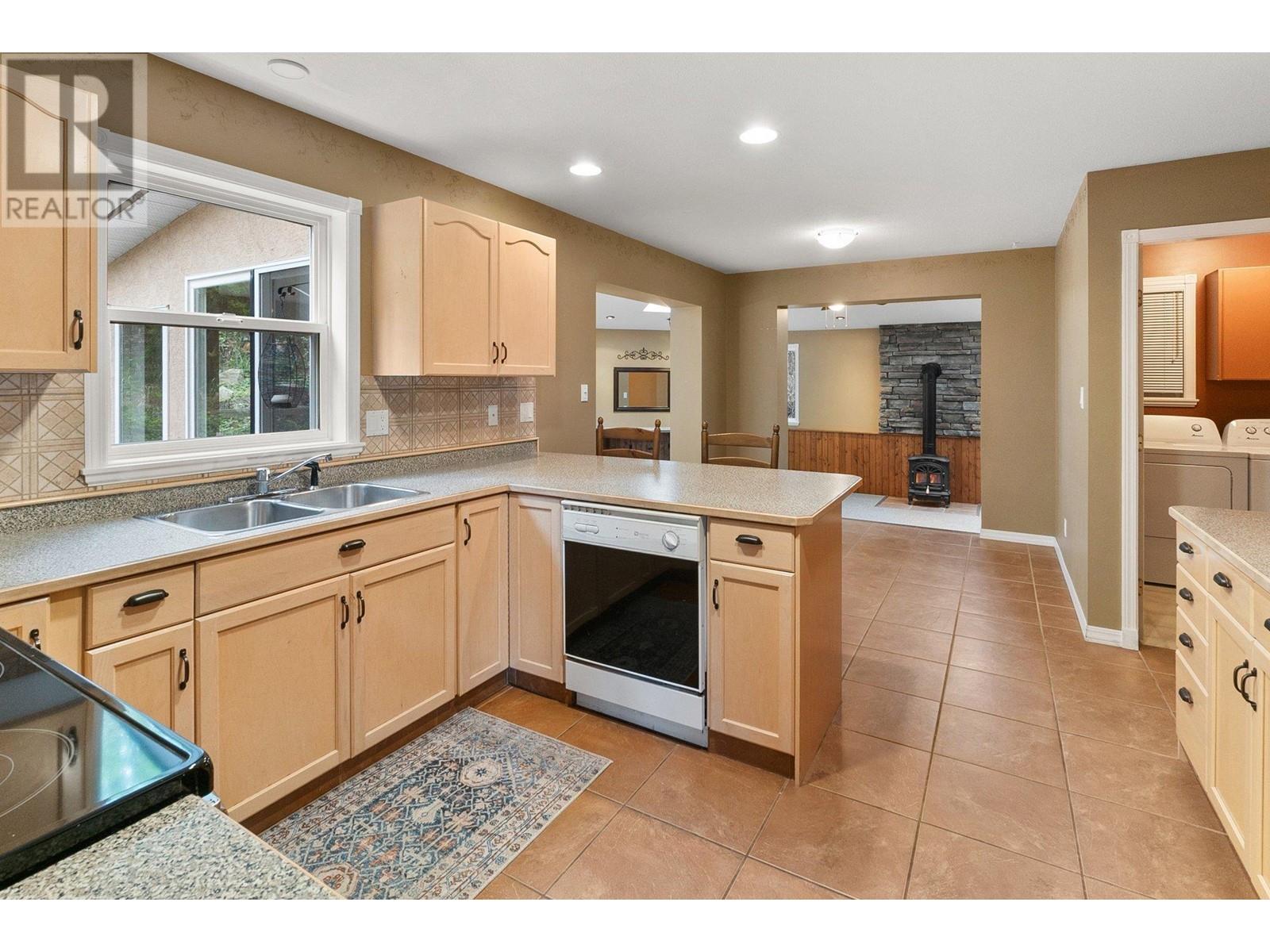 3281 Juniper Drive, Naramata