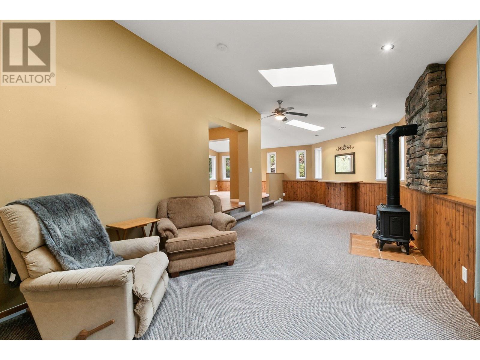 3281 Juniper Drive, Naramata