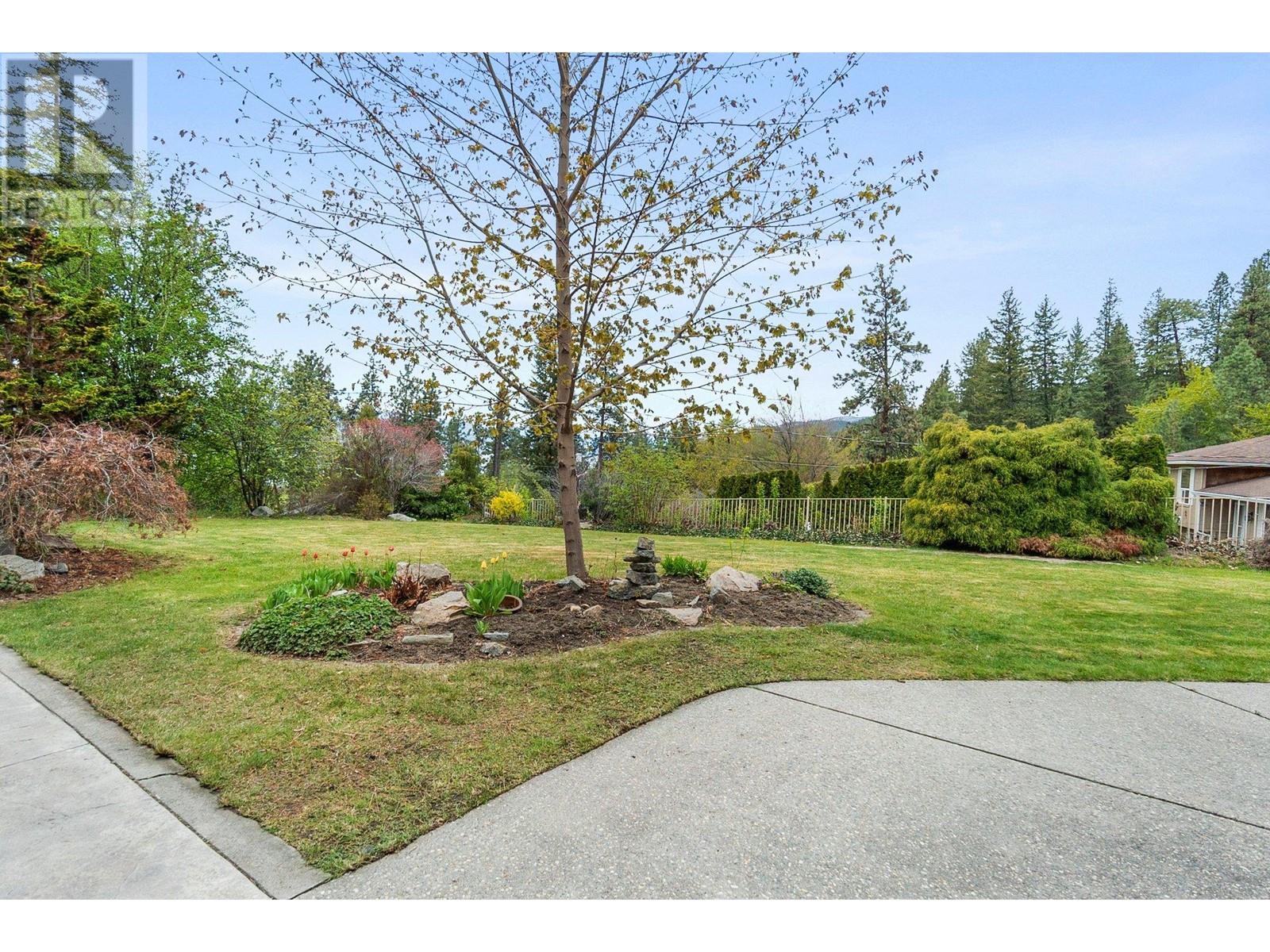 3281 Juniper Drive, Naramata