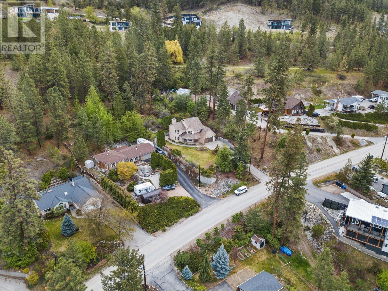 3281 Juniper Drive, Naramata