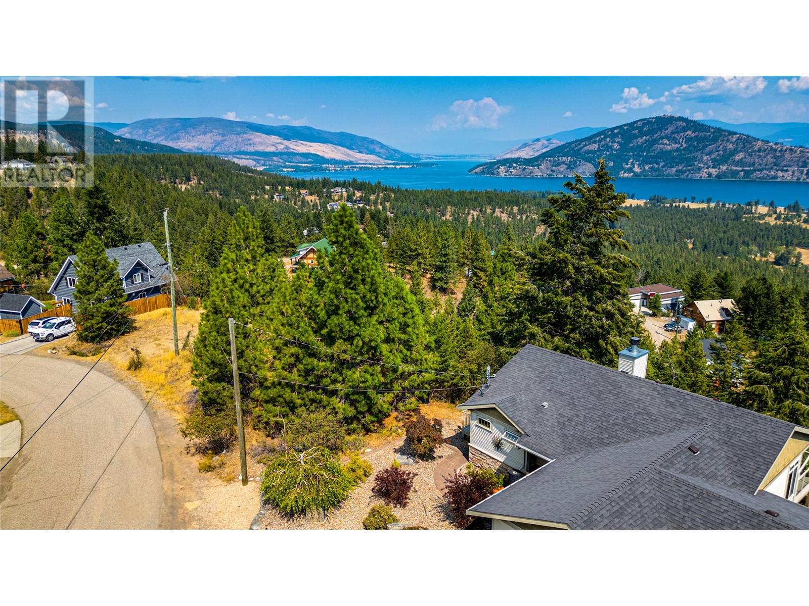  383 Lakewood Road, Vernon