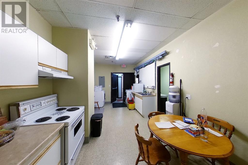 Photo 10 of 4926 1 Avenue, Edson AB