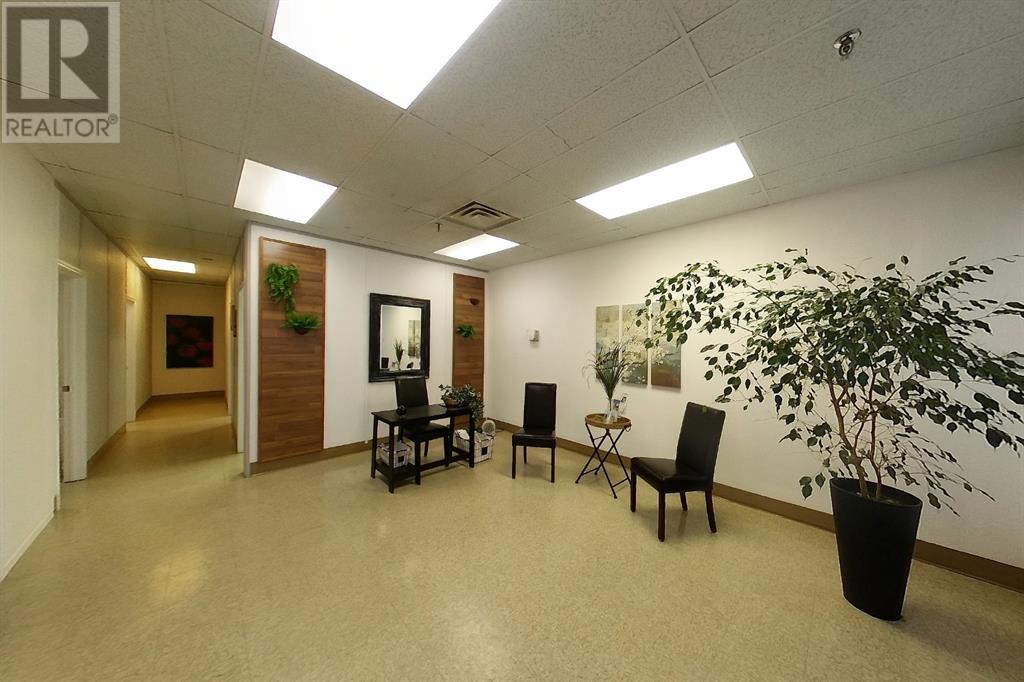 Photo 7 of 4926 1 Avenue, Edson AB