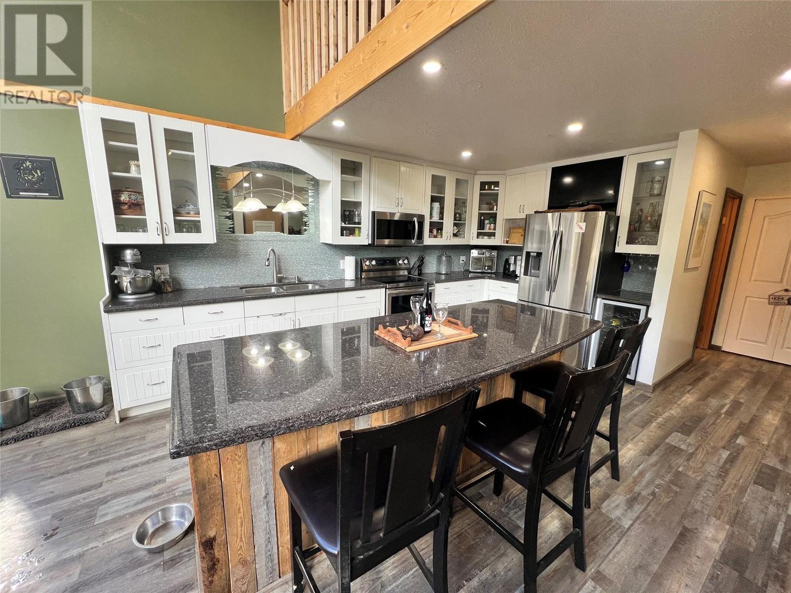 145 WHITETAIL Road, Penticton