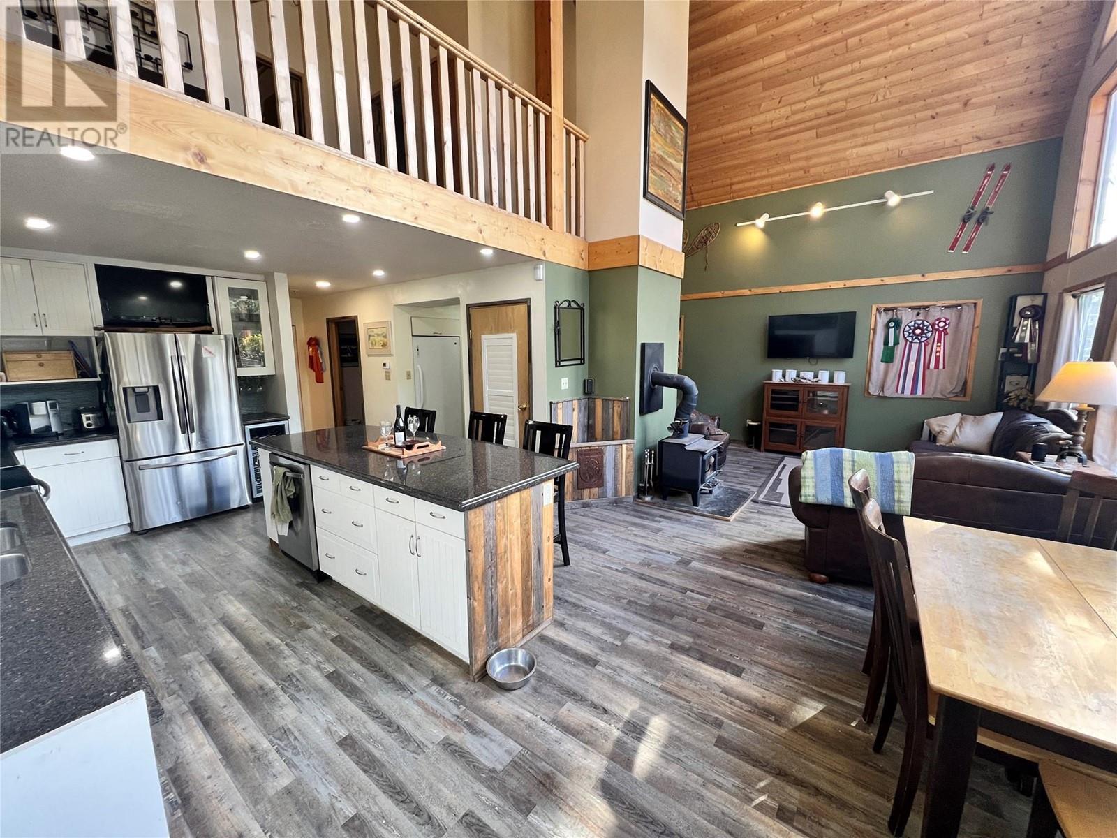 145 WHITETAIL Road, Penticton