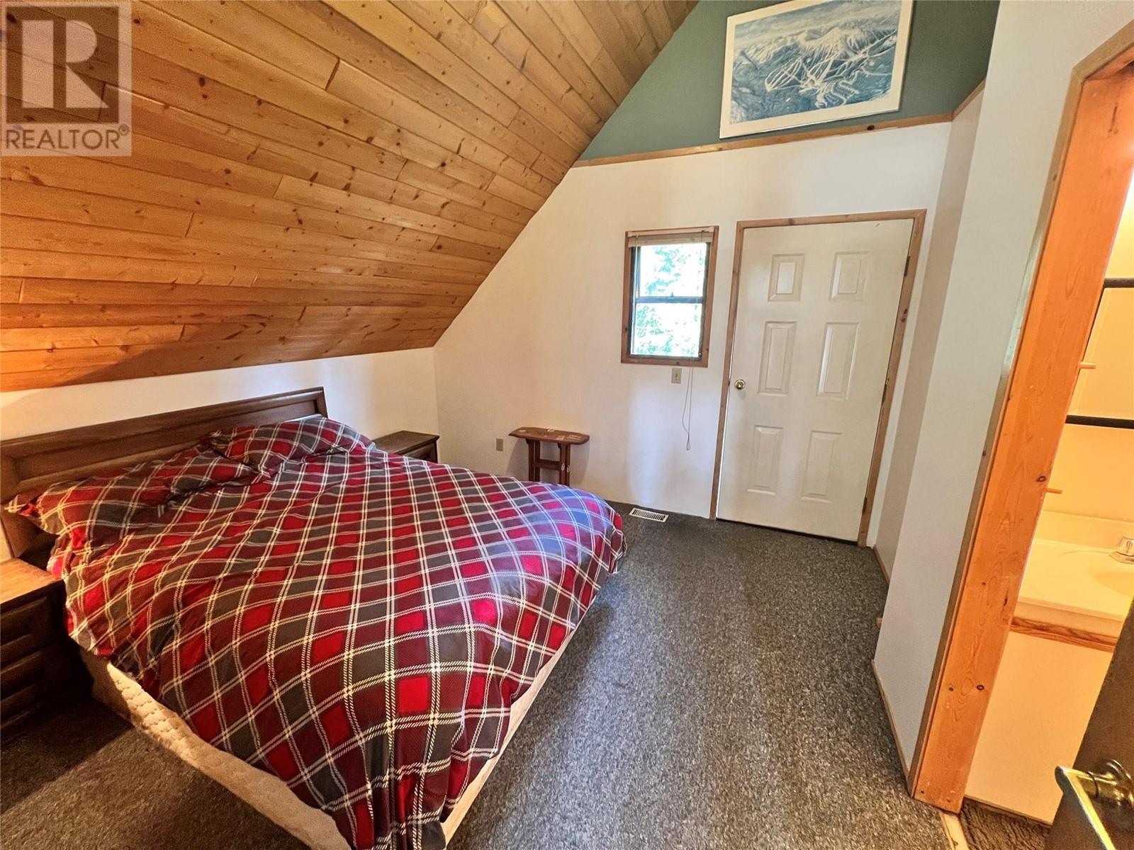145 WHITETAIL Road, Penticton