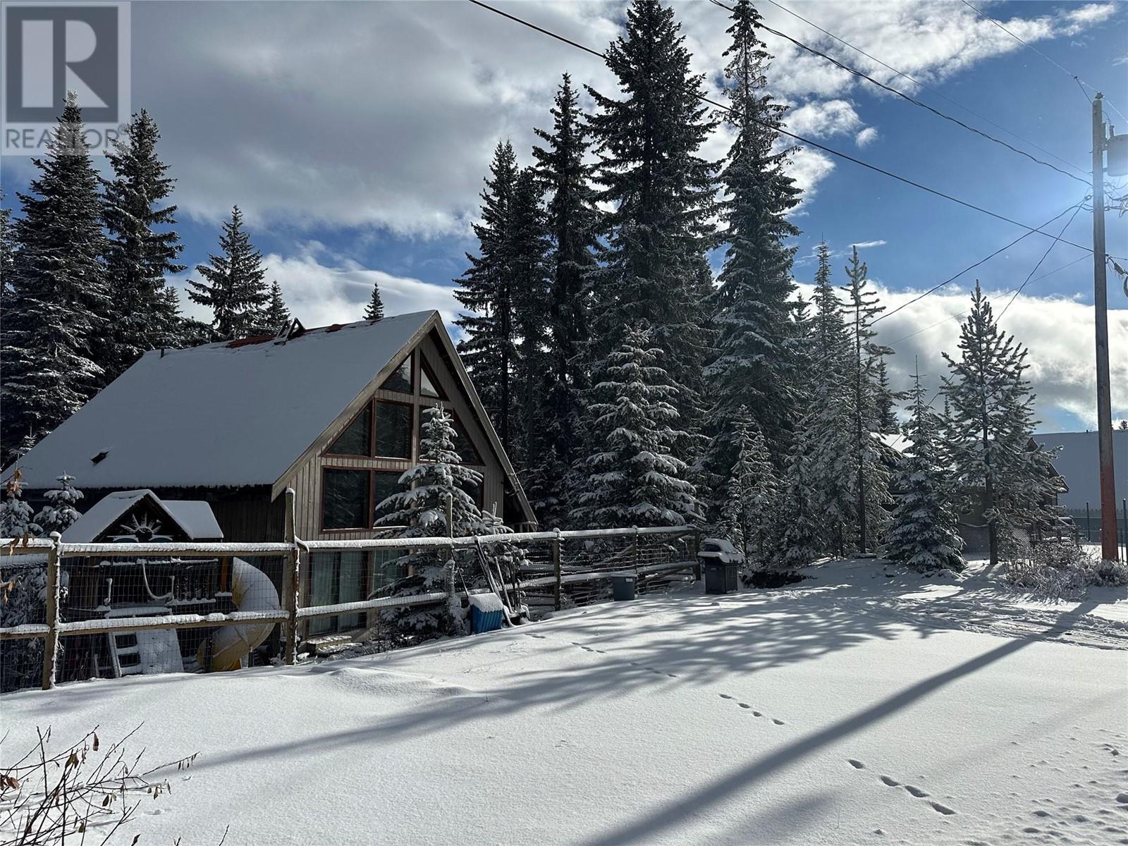 145 WHITETAIL Road, Penticton