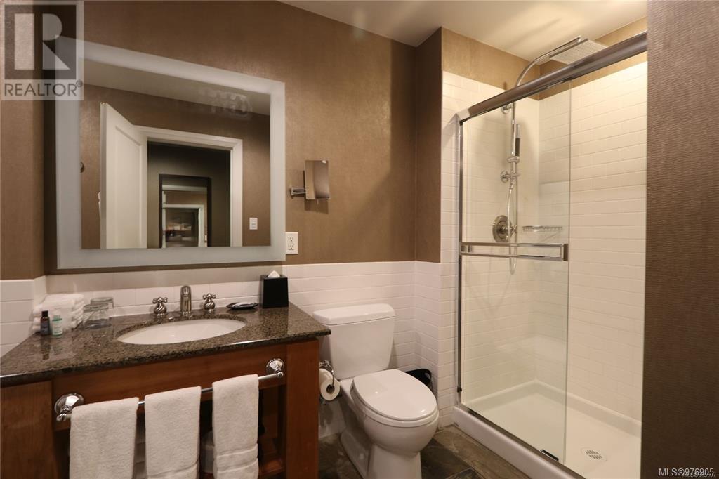 343C 1999 Country Club Way, Langford real estate listing 976905