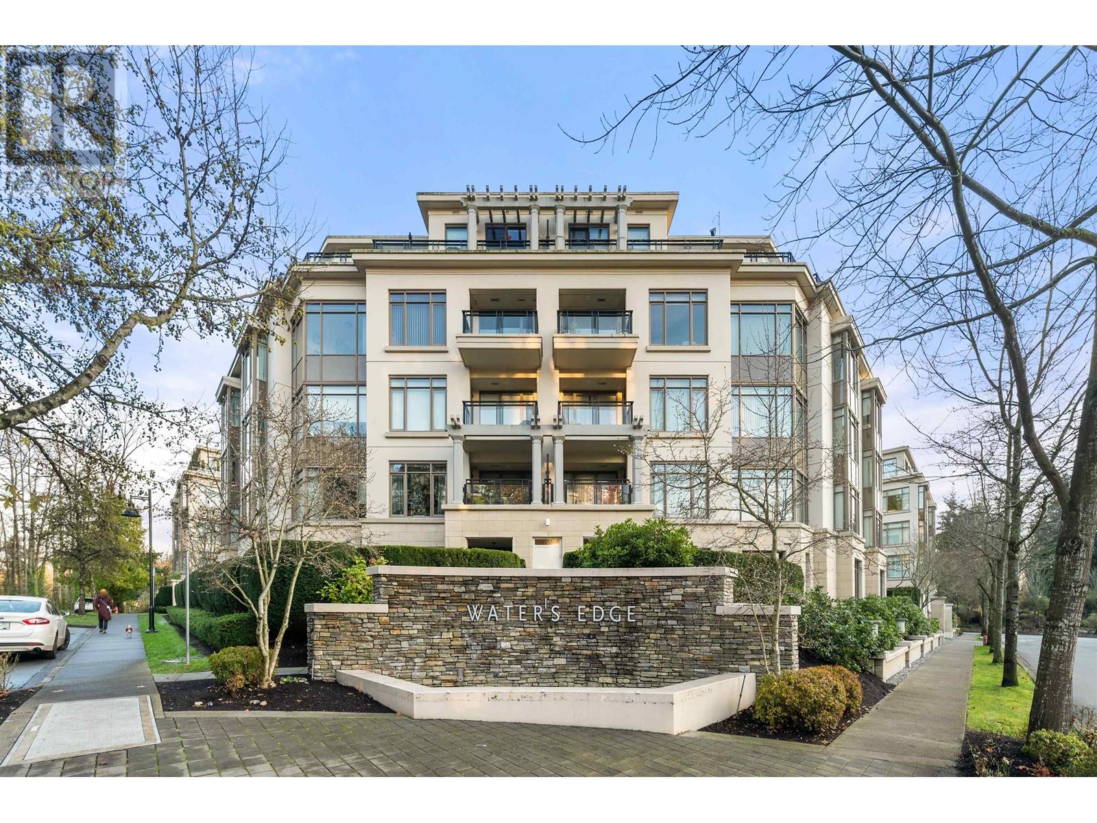 402 568 WATERS EDGE CRESCENT, West Vancouver