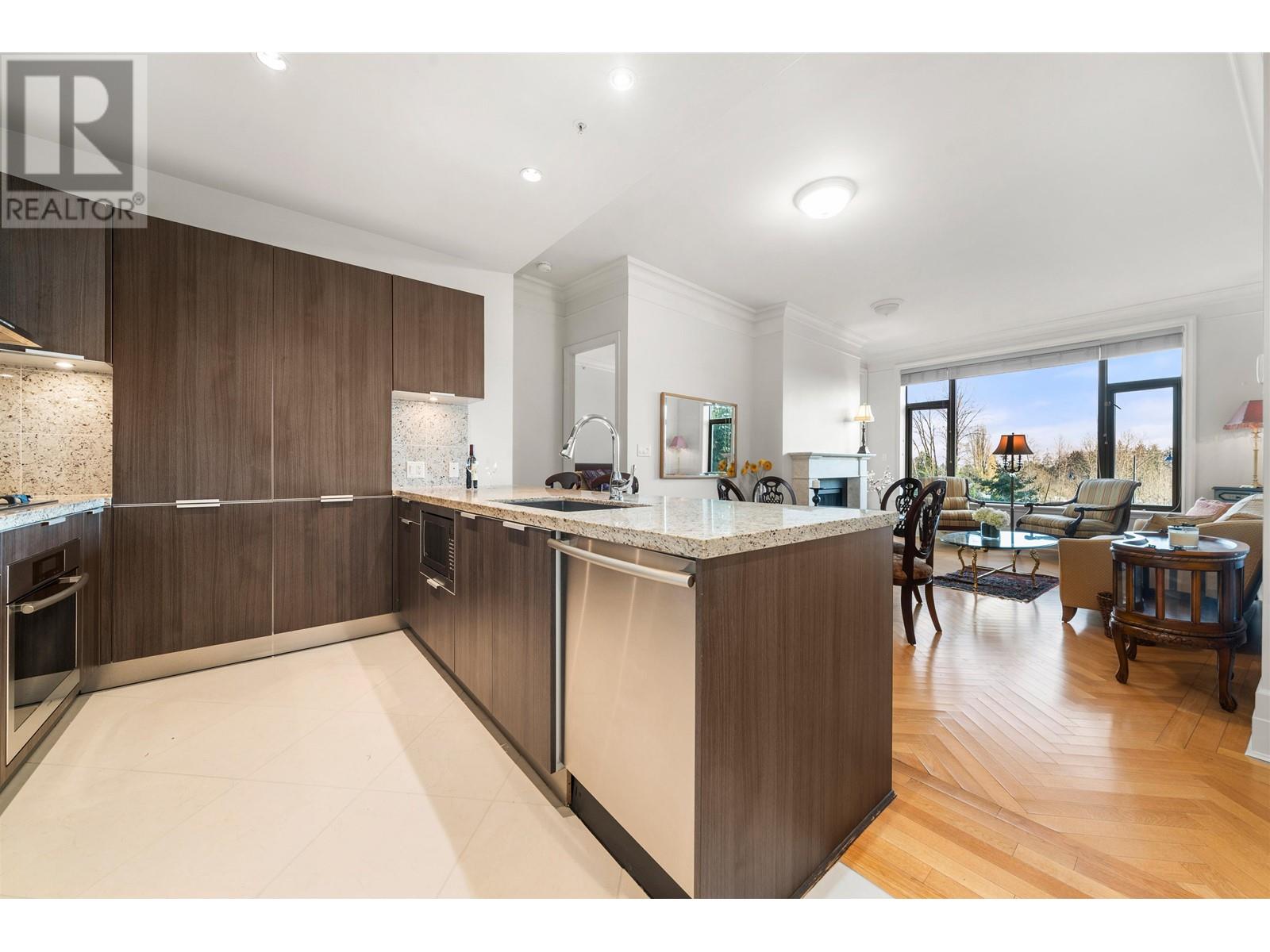 402 568 WATERS EDGE CRESCENT, West Vancouver real estate listing R2949711