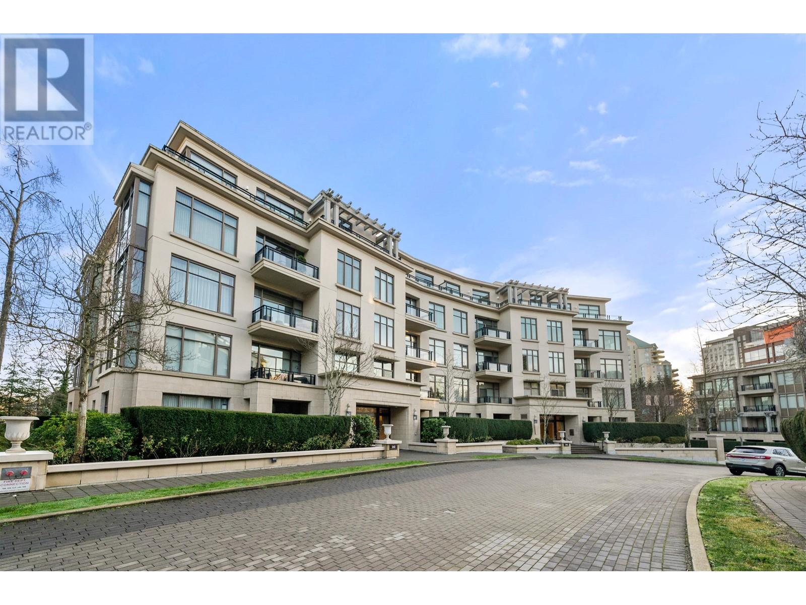 402 568 WATERS EDGE CRESCENT, West Vancouver real estate listing R2949711