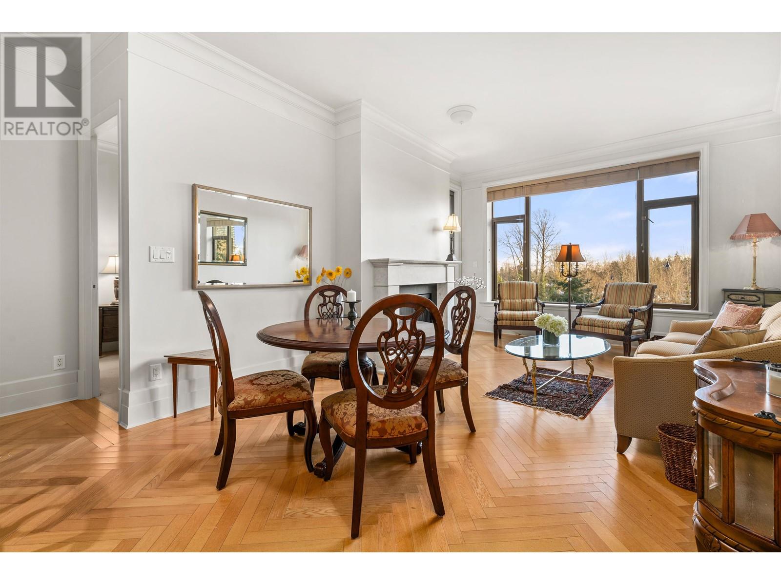402 568 WATERS EDGE CRESCENT, West Vancouver real estate listing R2949711
