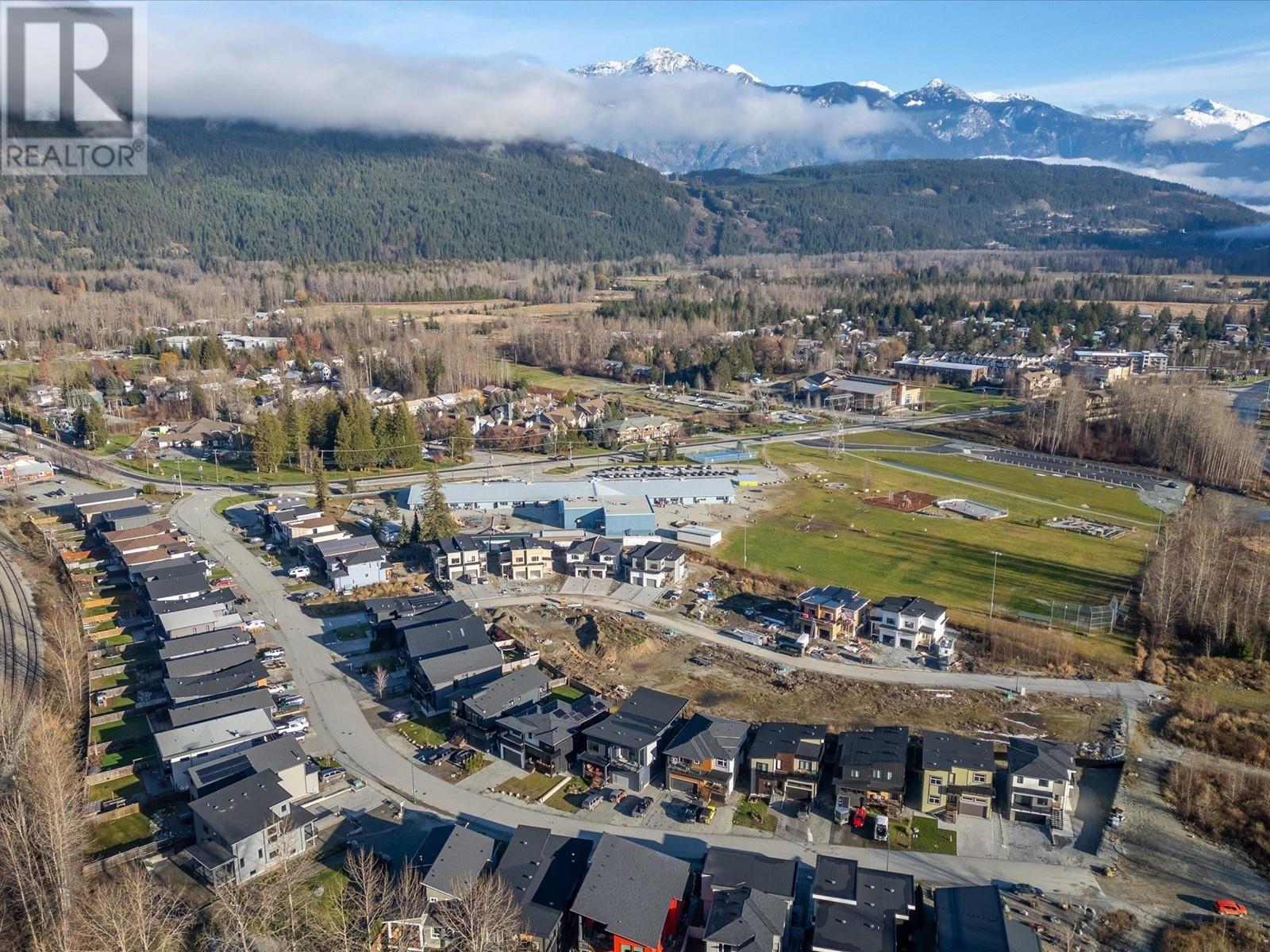 1014 PHARE CRESCENT, Pemberton