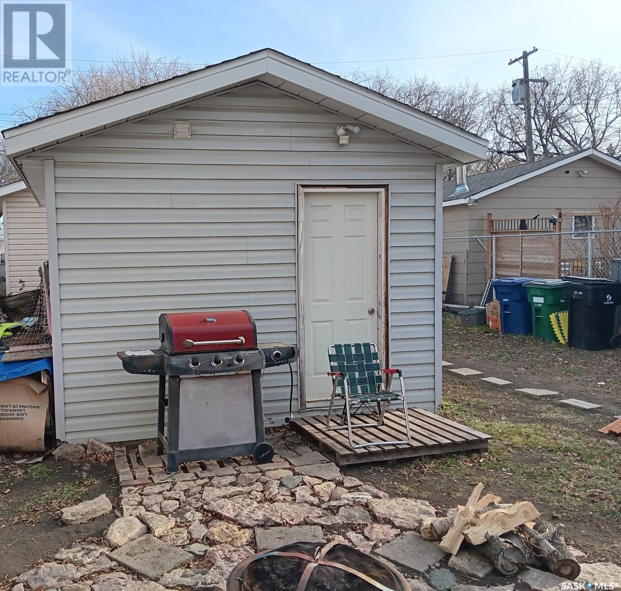 Photo 19 of 824 H Avenue N, Saskatoon SK