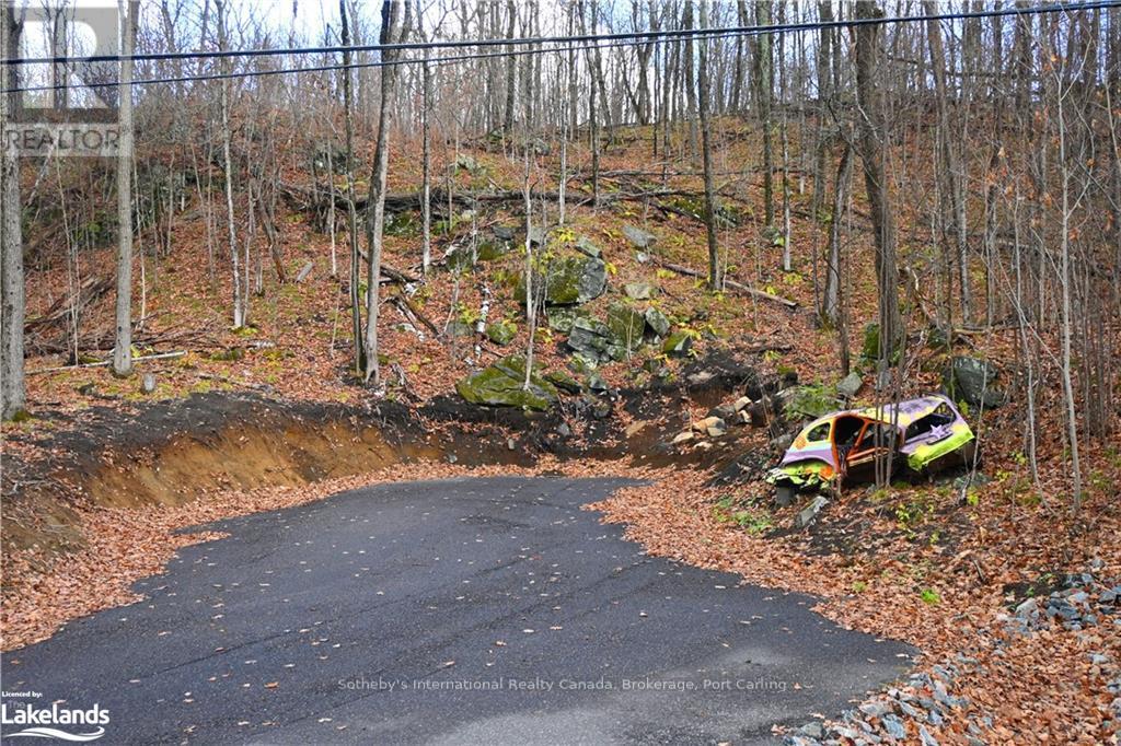 Photo 4 of 25 Lake Ridge Road, Mcdougall ON