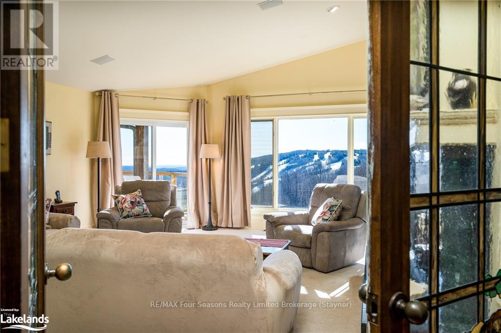 Photo 18 of 1651 County Road 124, Clearview ON