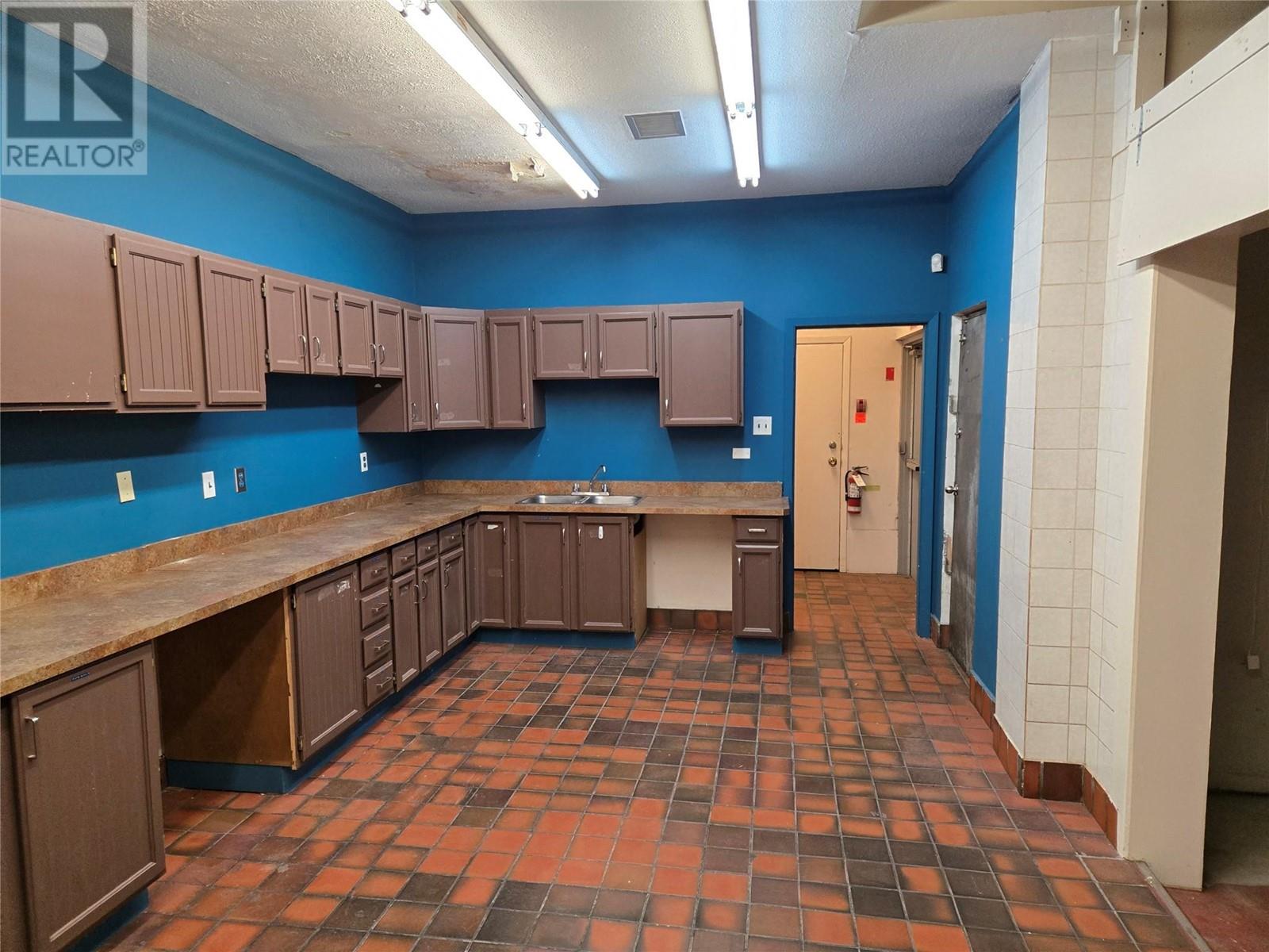 639B Main Street, Penticton