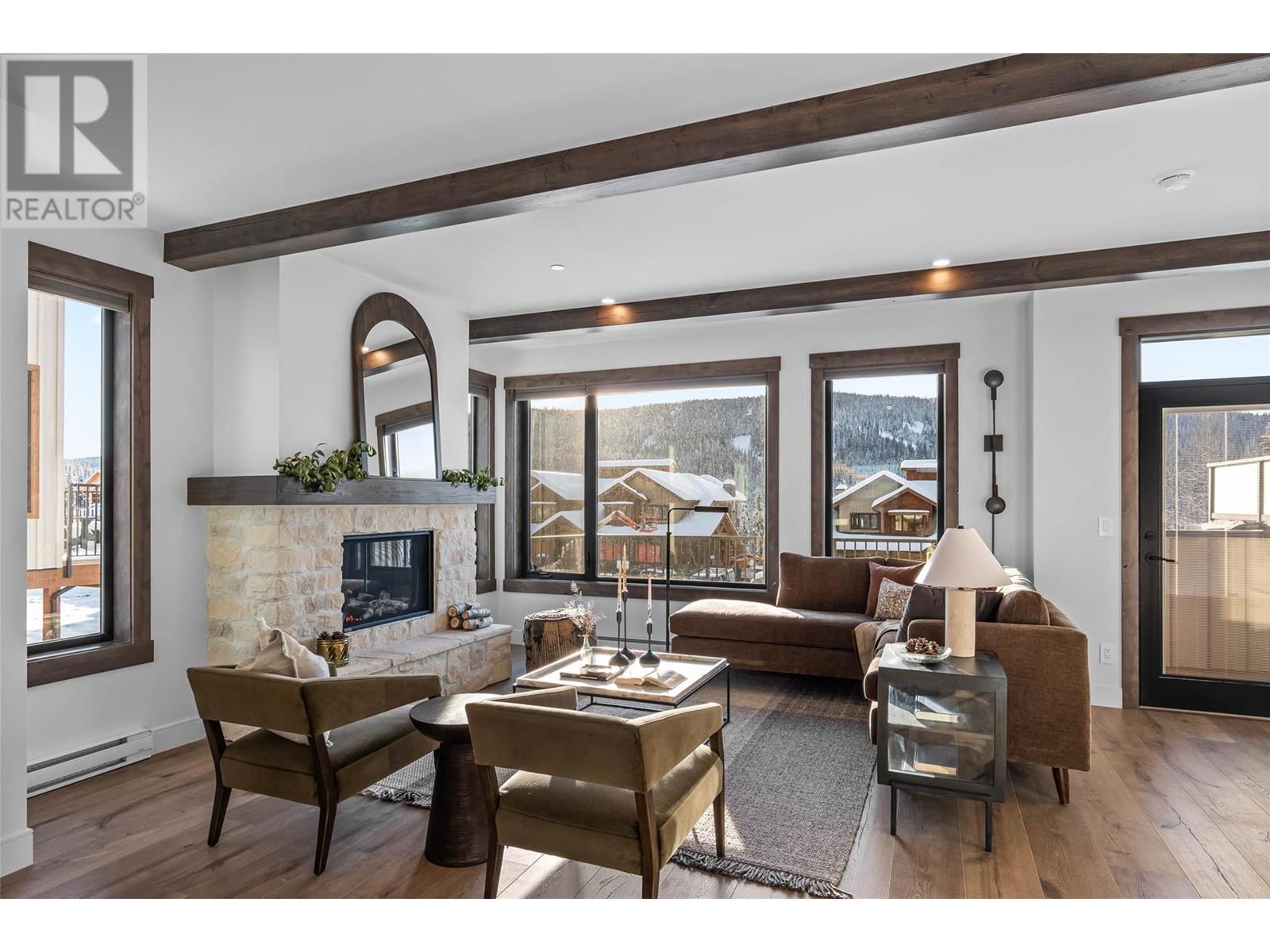 #7 7000 MCGILLIVRAY LAKE Drive - 7