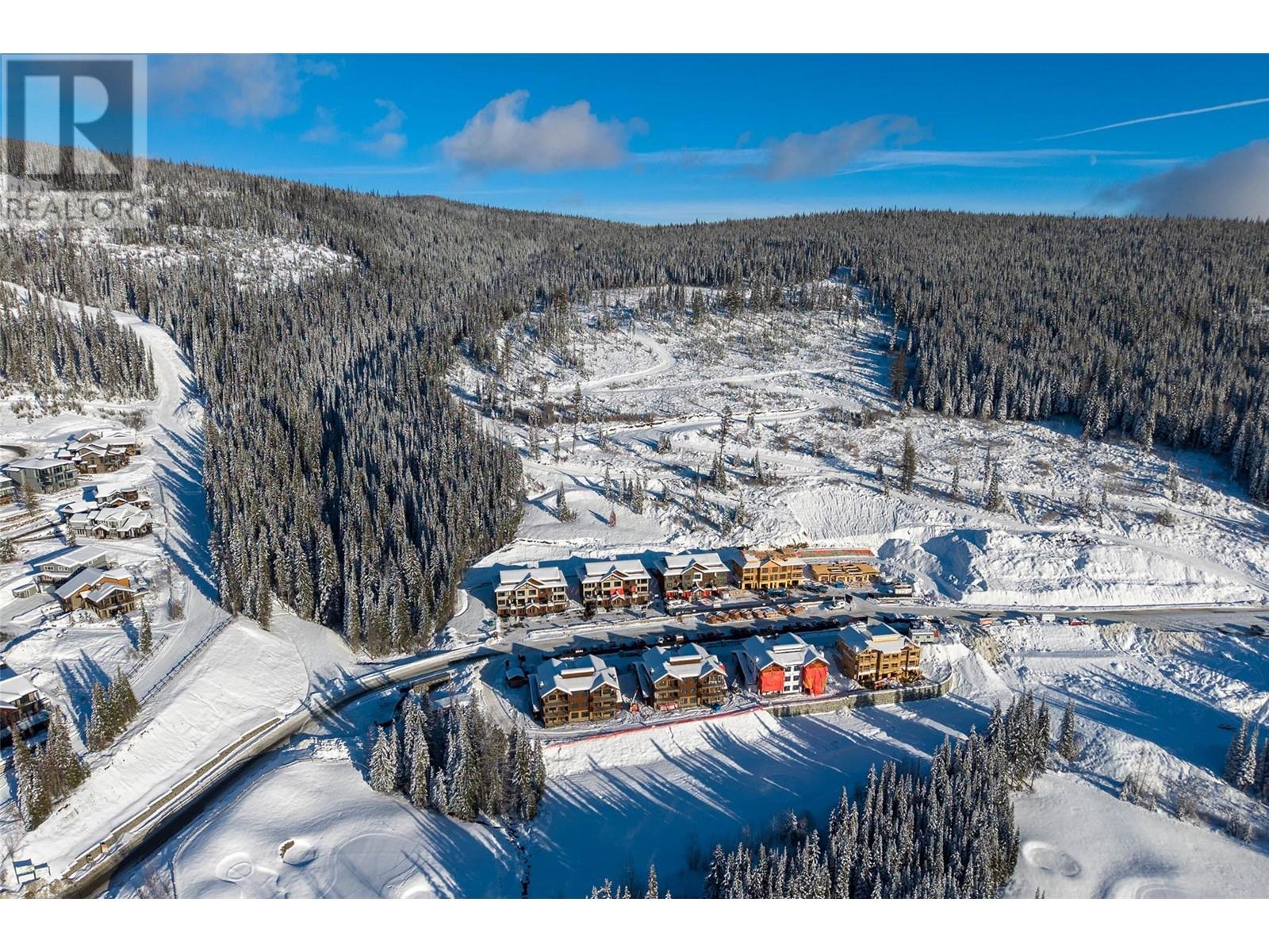 #2 7000 MCGILLIVRAY LAKE Drive - 37