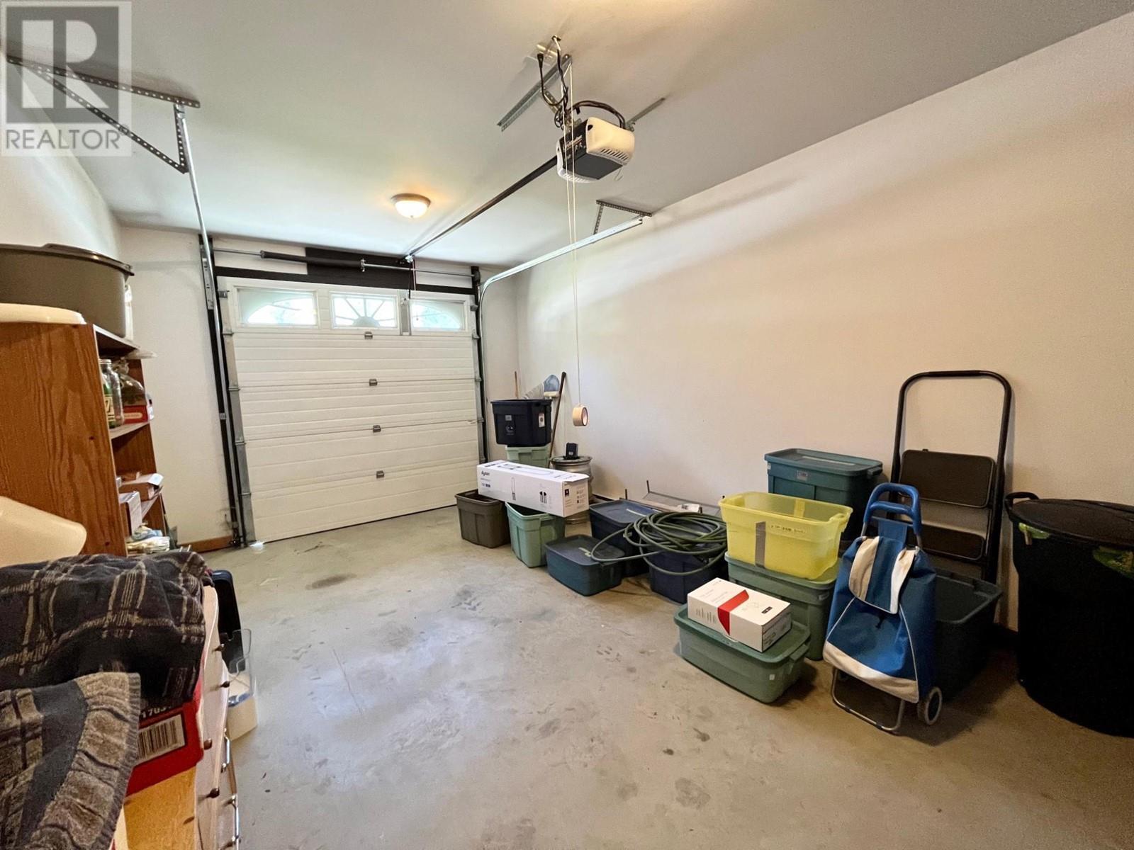 811 KILDARE Street - 37