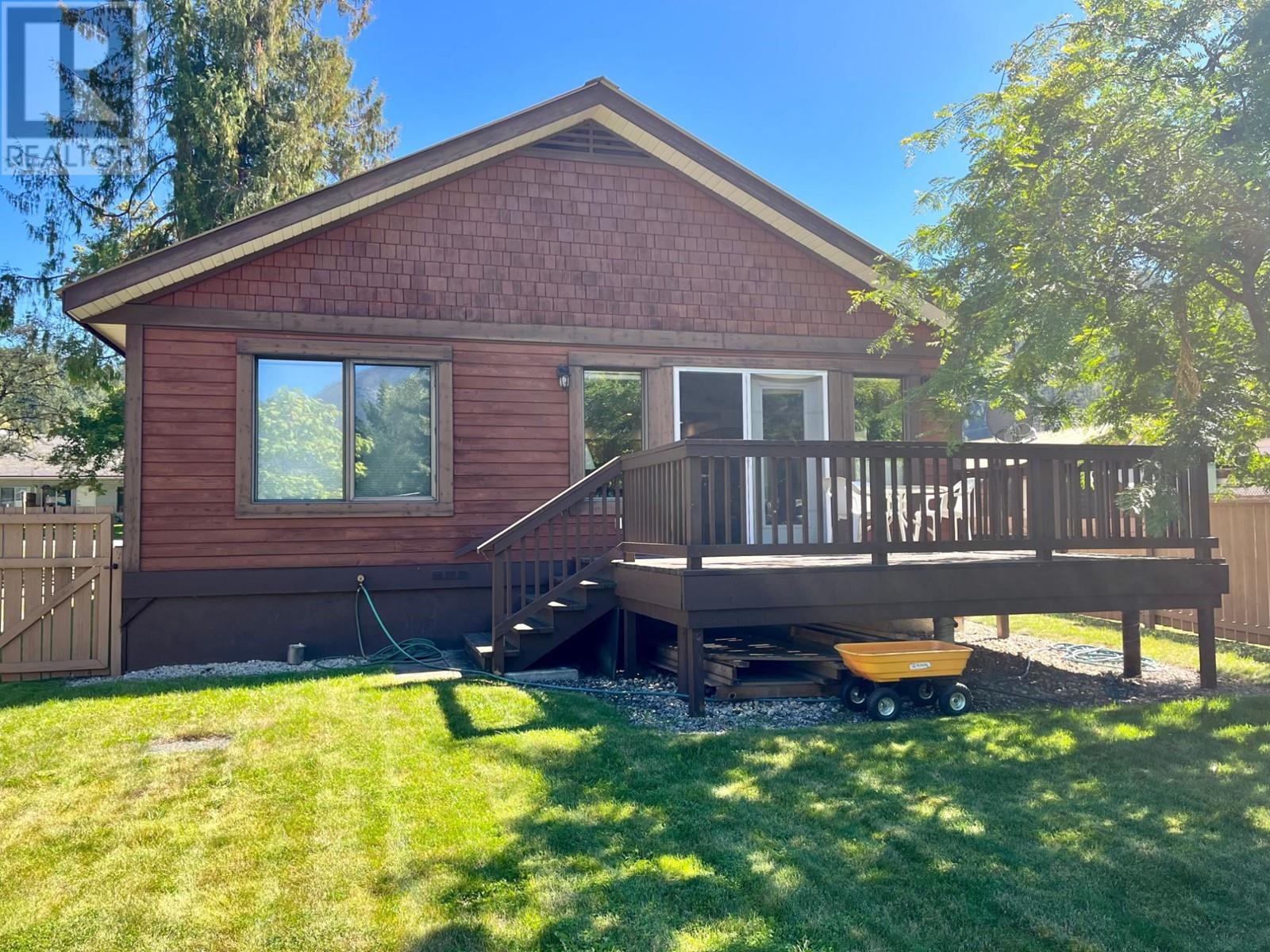 811 KILDARE Street - 7